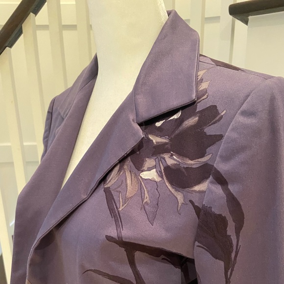 LAST CHANCE!! NWT! Reg $378 - Floral Print Blazer Size 4 - Picture 8 of 11